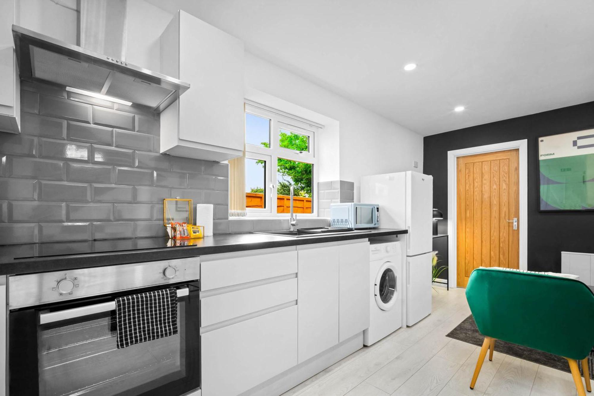 Luxury 3 Bedroom Apartment - Terrace - Near City Centre - Wifi - Smart Tv 1Mr Birmingham Luaran gambar